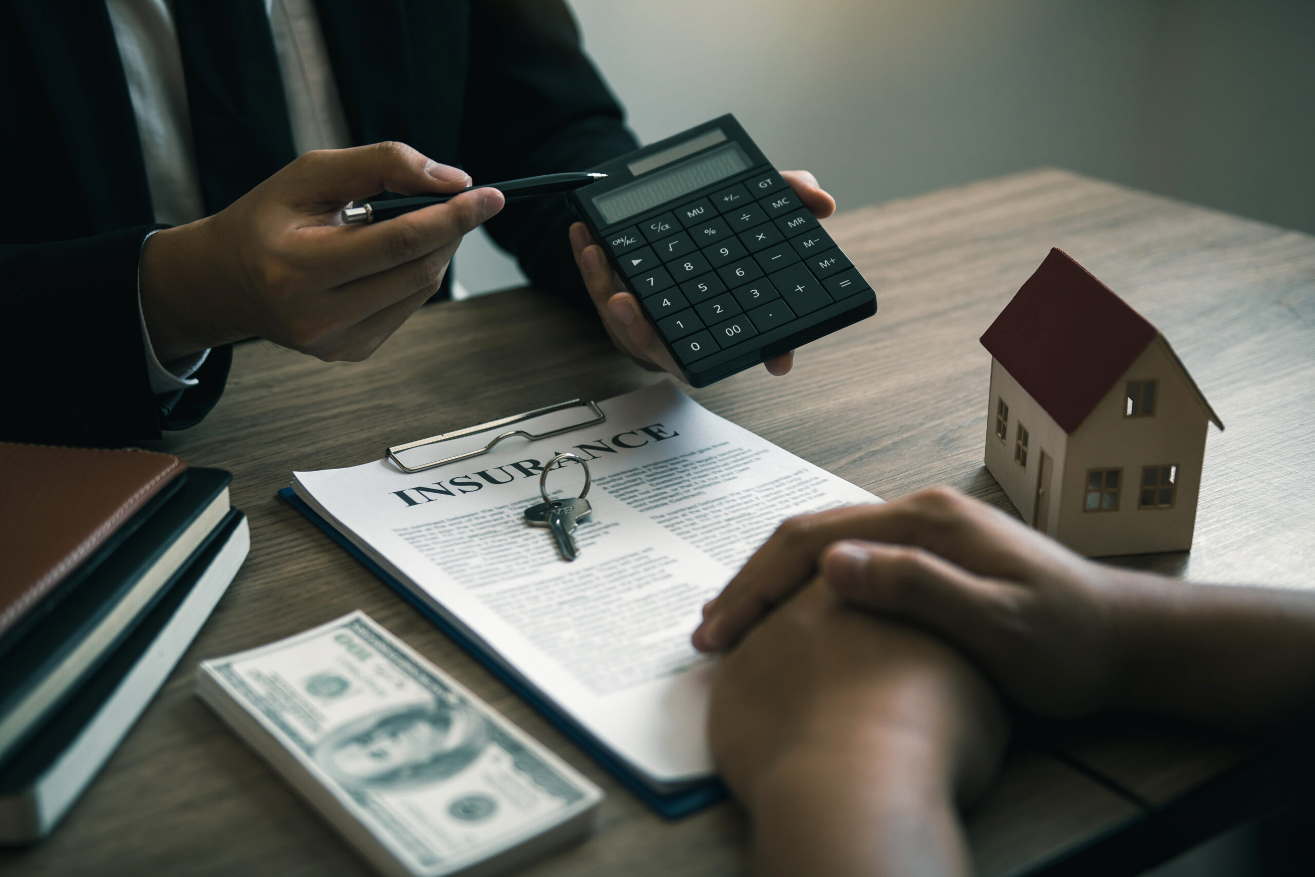 Fixed Second Mortgage vs HELOC: What aHELOAN Is and How the Two ProductsReally Differ