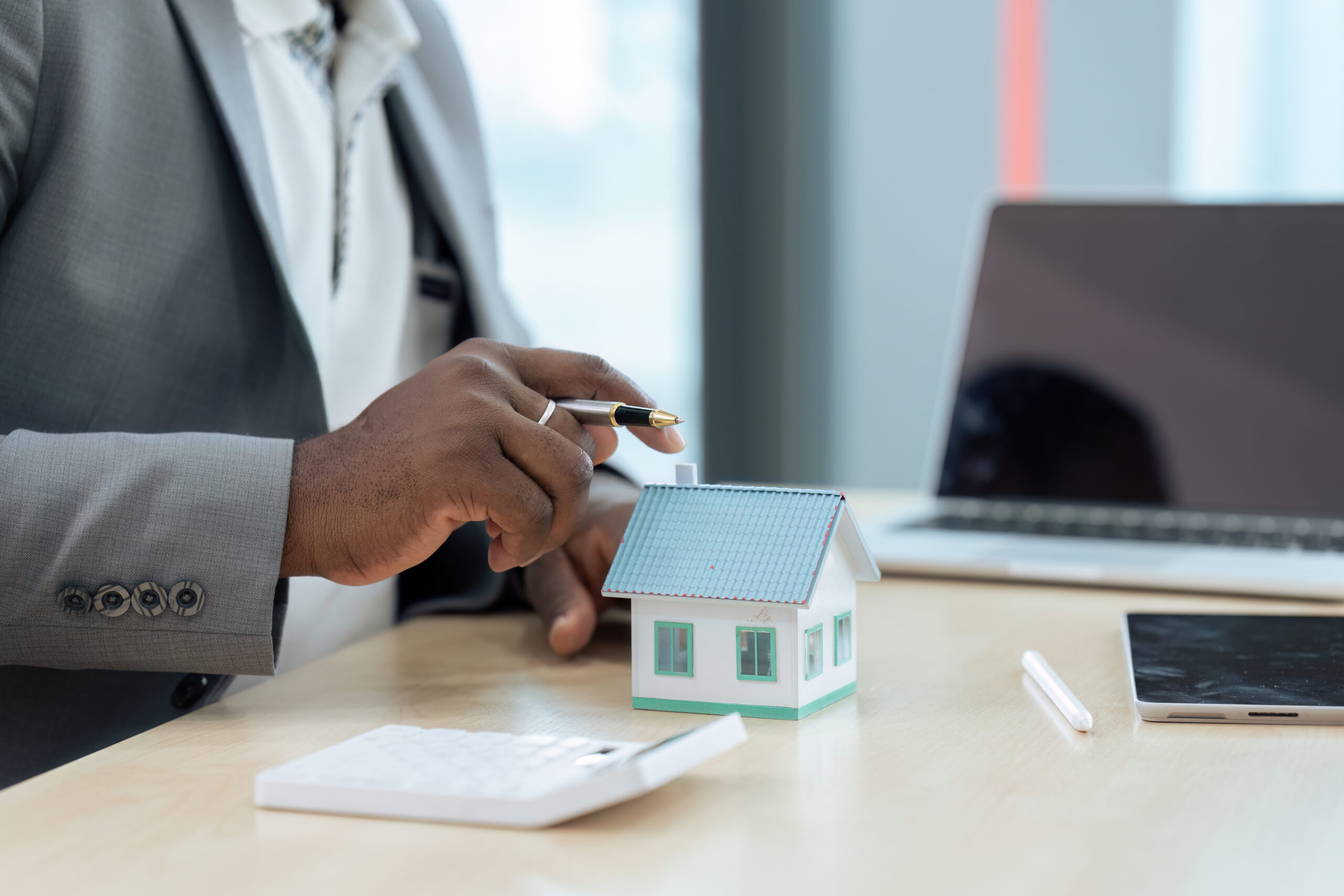 Reverse Mortgage Without Verifying Income: The 740-Credit-Score Option in Florida